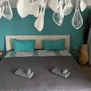 Yeti Lux - Panoramic Loft Apartment